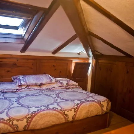 Mansarda Di Carlotta Holiday home *